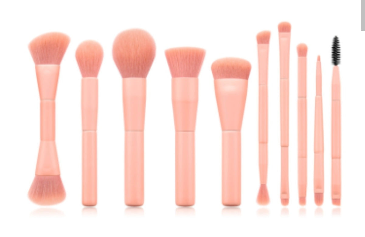 Lots de 10 pinceaux à maquillages. Fibres douces
